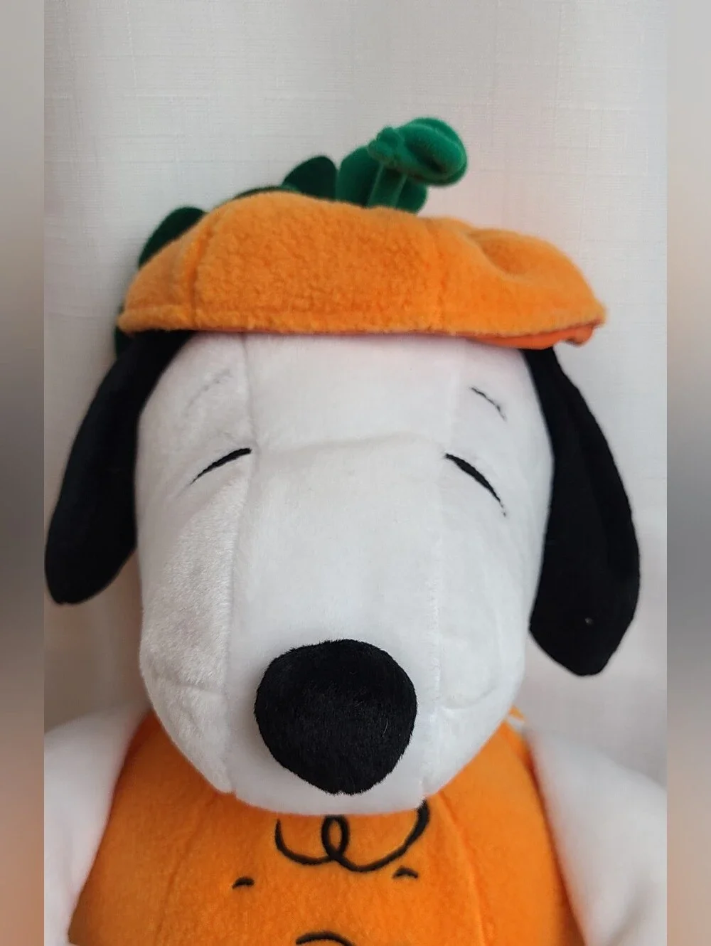 Hallmark Snoopy Pumpkin Plush Halloween Orange Peanuts 15